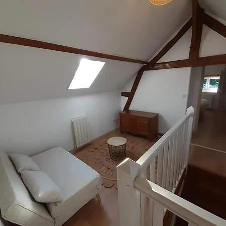 Maison Independante Avec Vue Exceptionnelle Au Pays D'auge - Fr-1-497-259 *