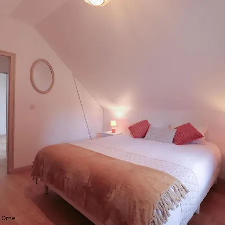 Maison Independante Avec Vue Exceptionnelle Au Pays D'auge - Fr-1-497-259 * Gacé