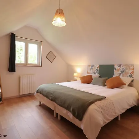 Maison Independante Avec Vue Exceptionnelle Au Pays D'auge - Fr-1-497-259 別荘 *