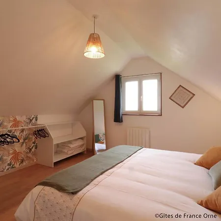 Maison Independante Avec Vue Exceptionnelle Au Pays D'auge - Fr-1-497-259 Gacé