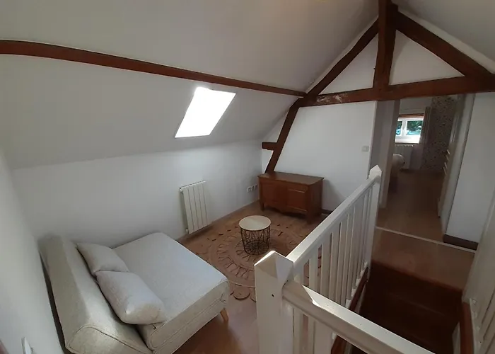 Maison Independante Avec Vue Exceptionnelle Au Pays D'auge - Fr-1-497-259 *